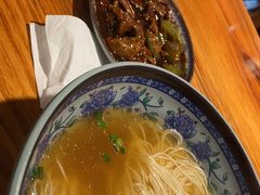 -老外婆本帮面(塔城路店)
