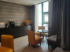 -如家精选酒店(青岛八大关太平角公园地铁站海水浴场店)