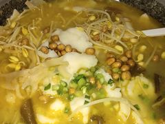 -渝是乎酸菜鱼(龙旗购物中心店)