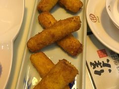 -新大咀港式茶餐厅(宝山万达店)