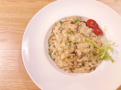 -布丁严选酒店(杭州武林西湖文化广场地铁站店)