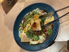 -耶里夏丽·丝路国际·新疆餐厅(浦东区东方路店)