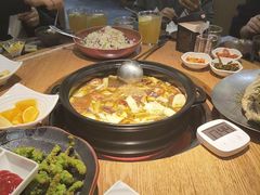 -一朵菌·野生菌探索家火锅(南亚店)