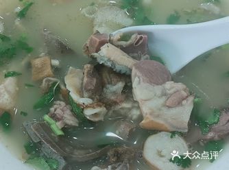 你们喝羊杂汤爱放辣椒油吗