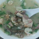 你们喝羊杂汤爱放辣椒油吗