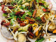 油泼扇贝-富临港·蒸汽海鲜·手抓海鲜·炒菜(栈桥店)
