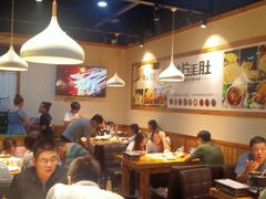 大堂-阿里巴巴海鲜烧烤家常菜(黄岛店)