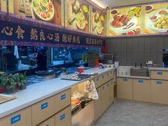 -花馬肆.云南过桥米线(汉神购物广场现场熬汤店)