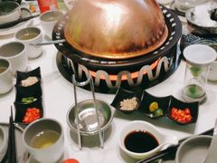 -洪氏嗨捞·广东猪肚鸡·椰子鸡火锅(西咸万象城店)