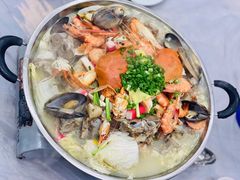 招牌海鲜骨煲-凤城康记饭店