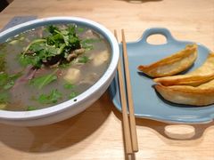 -老新隆牛肉锅贴(新街口店)
