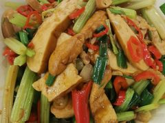 攸县香干炒芹菜-红色湘菜馆(春风店)