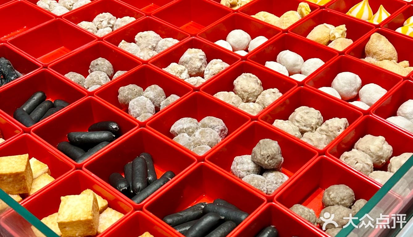 这大场面和闽南人办酒席一样？？