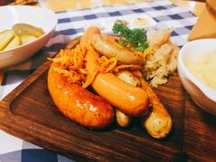 香肠拼盘-皇冠自酿啤酒坊(中国红街5号楼店)