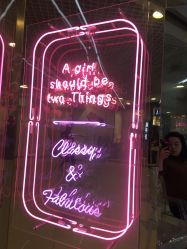 -Godhands美发设计沙龙