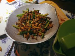 干锅鲜菌-卢大鲜鱼头捞饭(美利广场店)