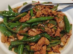 -阿瓦山寨·湘菜现炒·剁椒鱼头王(咸阳总店)