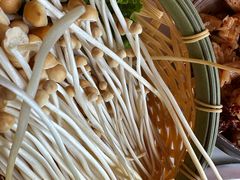 -喃喃椰·糟粕醋·椰子鸡火锅(七堡花园店)