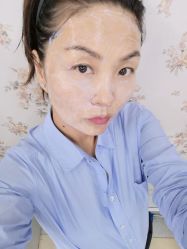 人气旺，做水光的人比较多，做之前很担心痛，但现在实际情况是脸皮木的都像橡皮脸呢-Dr.U博士医疗美容医院