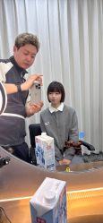 -Tloml salon