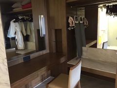 -上海滴水湖皇冠假日酒店