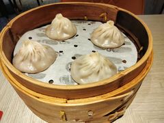 双拼小笼（蟹粉+鲜肉）-穿蒸引鲜·嗲记(正大广场店)