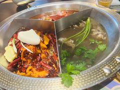 -廖掌柜·重庆鲜货火锅(上海首店)