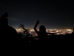 -鬼笑石后山停车场