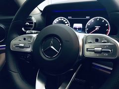 -杭州中升之星奔驰4S店(滨江店)