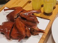 红烧乳鸽-汤城小厨(西直门凯德MALL店)