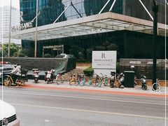 -上海龙之梦万丽酒店