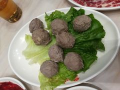 拼双丸-味逍遥牛肉火锅(万江旗舰店)