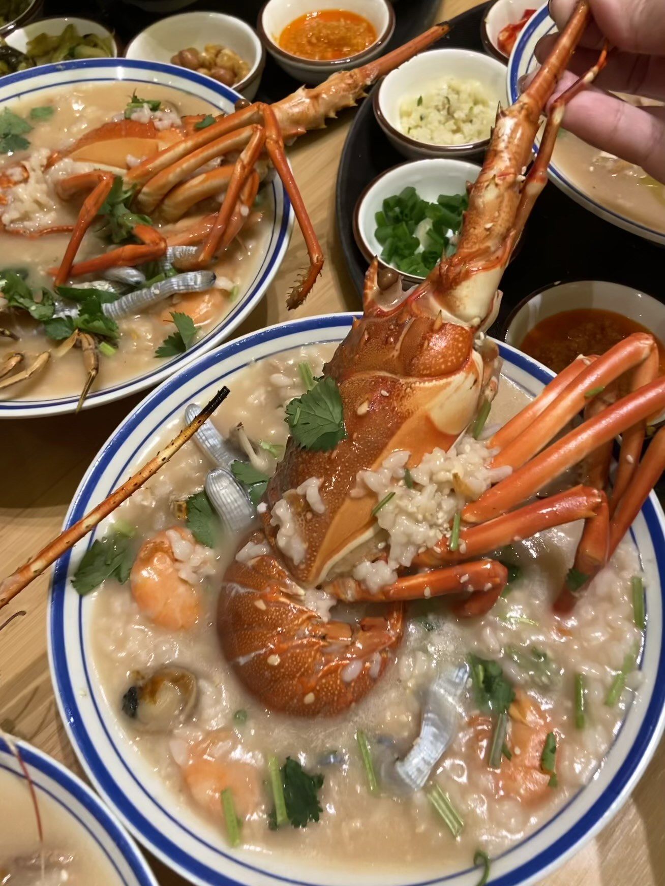 海鲜龙虾粥!真的巨巨巨好吃