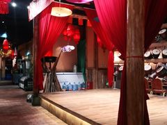 -老滇山寨•云南特色菜•地方菜•民族风情歌舞表演(金碧店)