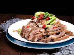 -墨脱石锅椰子鸡•香草鸭•东山羊(大东海店)