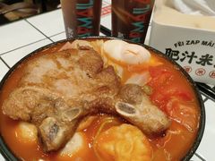 -肥汁米蘭香港米线(长宁来福士店)