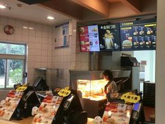 -麦当劳(中二横路店)
