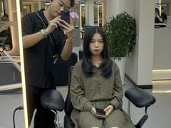 -鸿通城购物中心