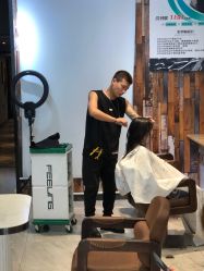 -PE SALON