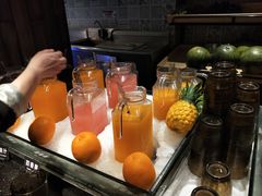 -领鲜活海鲜榴莲自助火锅(东门店)