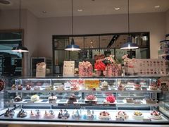 面包甜点陈列柜-巴黎贝甜(大宁国际商业广场店)