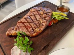 -Oasis Bar & Grill