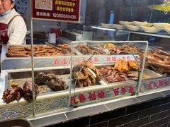 -老鼎万春卤菜(五代传承创始老店)