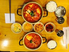 泡菜猪肉锅-金北顺大锅家(신사본점)