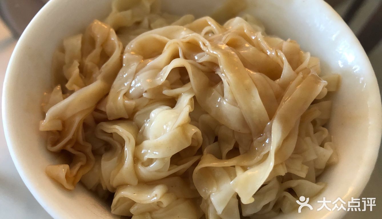 老牌港式面厂  新荣记虾子面厂