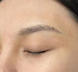 -一个差评成就的纹眉店