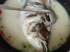 -万佛湖许老大铁锅鱼(黑金冠店)