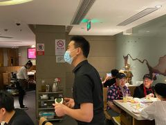 -海底捞火锅鲜切牛肉主题店(长寿路店)