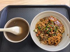 -万方圆拌粉瓦罐汤(九江湖滨店)