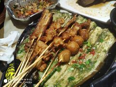 -何师烧烤·香辣蟹·川菜·30年老品牌(太古里旗舰店)
